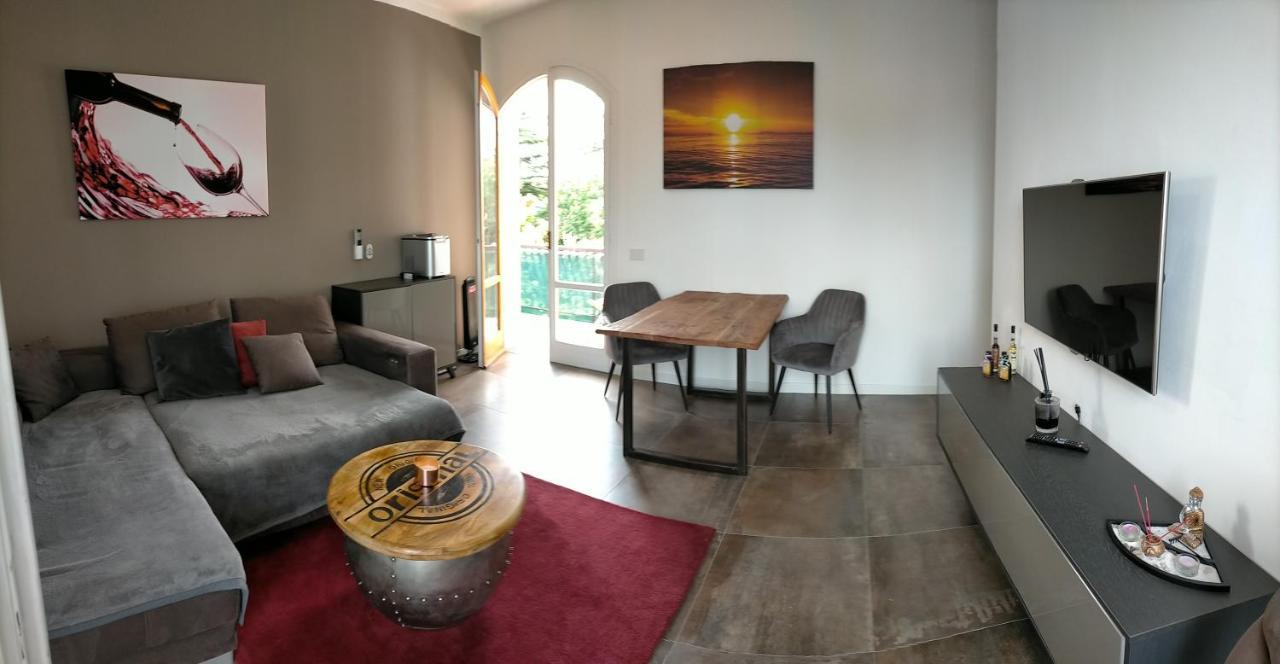Apartment Princess I Пескиера дел Гарда Екстериор снимка